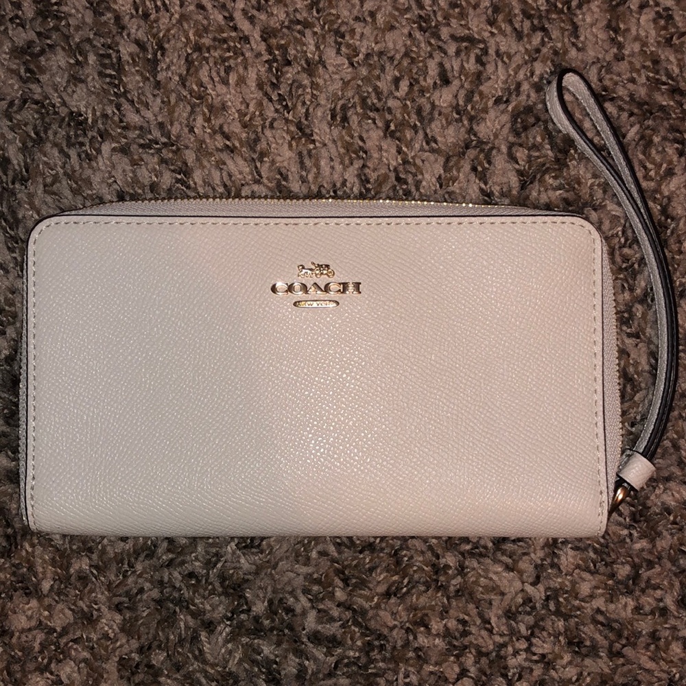 Cream colored Coach Zipper Wallet